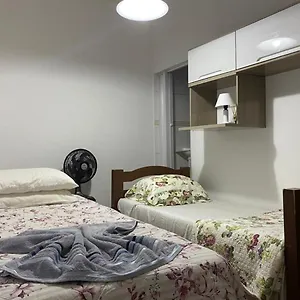 Gru Economico Com Quartos Individuais E Translado Guarulhos