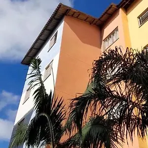 Meire Pernoite Quartos Privados Apartment